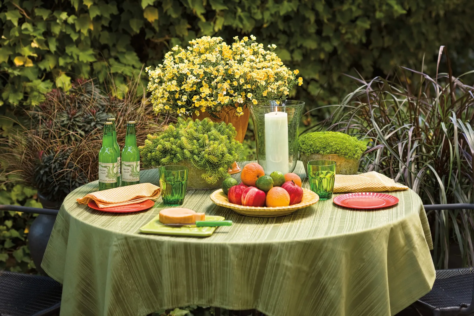 Yellow Chiffon™ Calibrachoa — The plants are low-maintenance with no deadheading needed