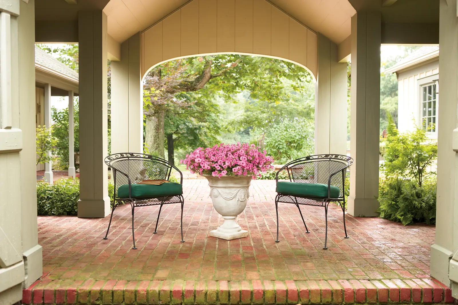 Bubblegum® II Petunia — and self-cleaning flowers that don’t require deadheading to bloom non-stop from planting time until hard frost; what hasn’t, image 89